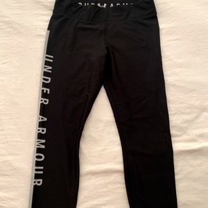 Cropped Under Armor Workout Leggings